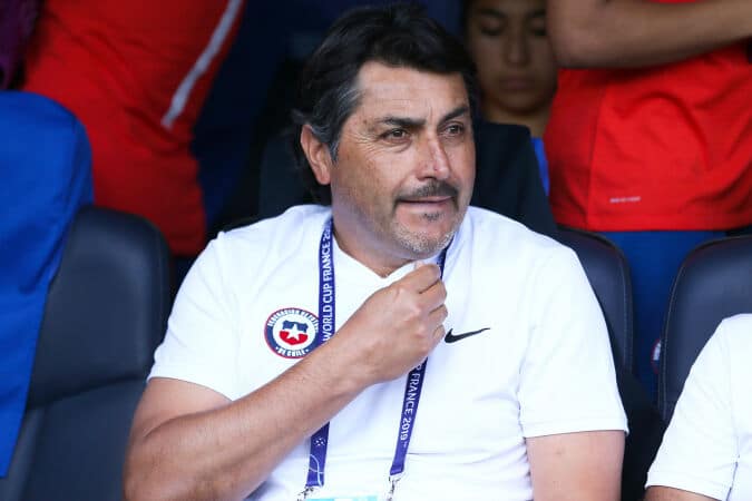 Chile se queda sin DT tras no clasificar al mundial