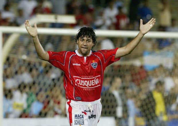 M&aacute;ximos goleadores hist&oacute;ricos de la primera divisi&oacute;n del Per&uacute;