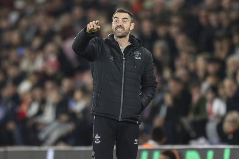 ¿Quién es Rubén Sellés, el entrenador español del Southampton?