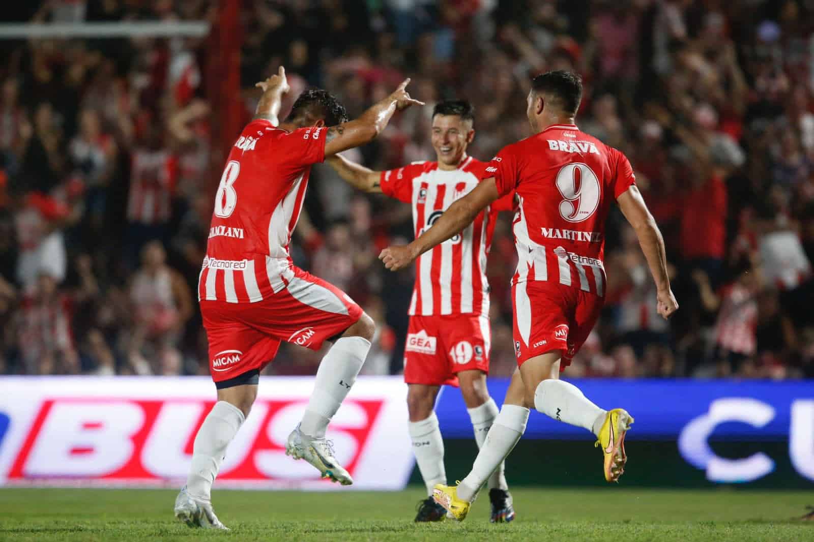 Gabriel Graciani, Instituto, Liga Profesional