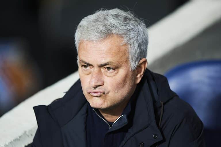 Real Madrid: se retira el delantero comod&iacute;n de Jos&eacute; Mourinho