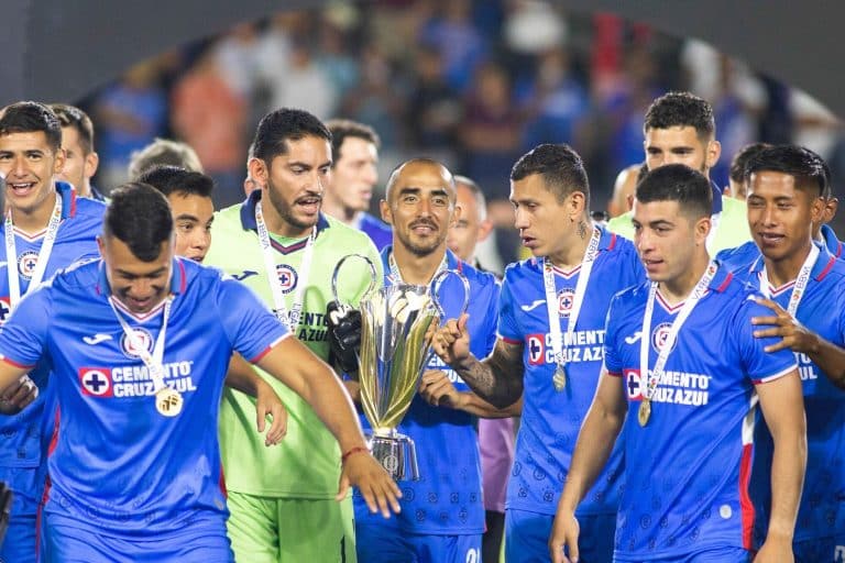 Cruz Azul: Los corrieron tras el t&iacute;tulo, ahora los extra&ntilde;an por brillar en Liga MX