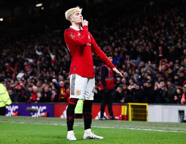 Alejandro Garnacho salva al Manchester United