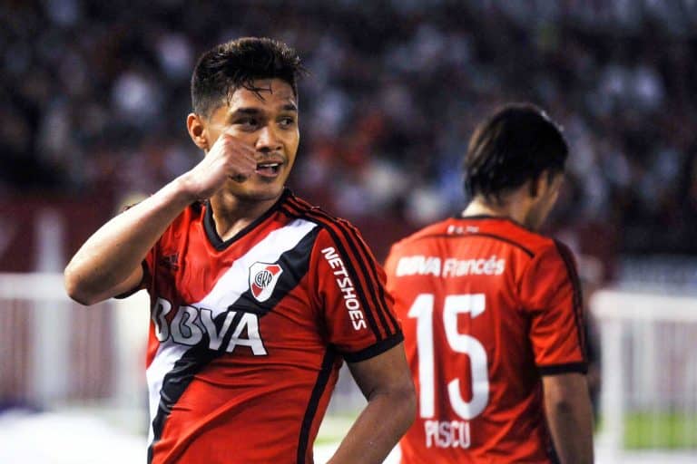 Teo Guti&eacute;rrez: entre rejas, desde el patio de una c&aacute;rcel muestra su talento