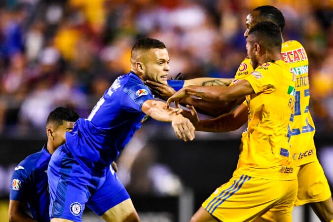 Los 10 fichajes m&aacute;s caros del f&uacute;tbol mexicano