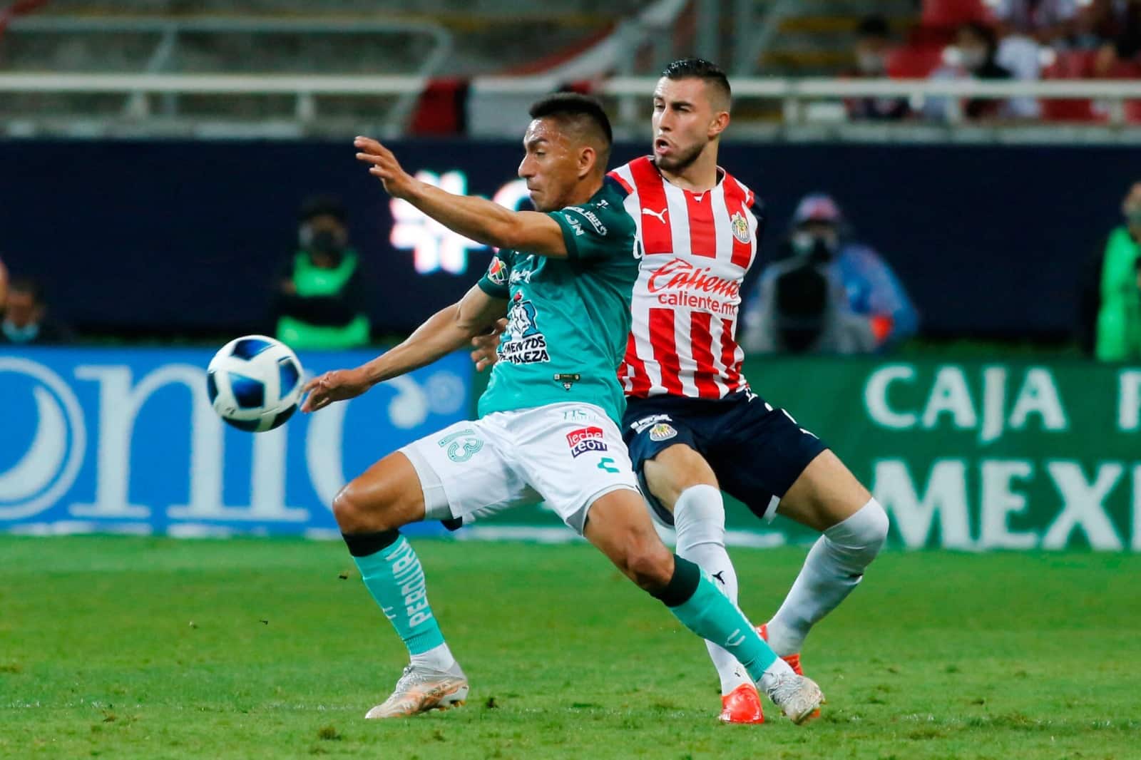 Cl&aacute;sico Nacional Chivas vs Am&eacute;rica