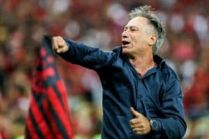 Ariel Holan, una opci&oacute;n para Pumas