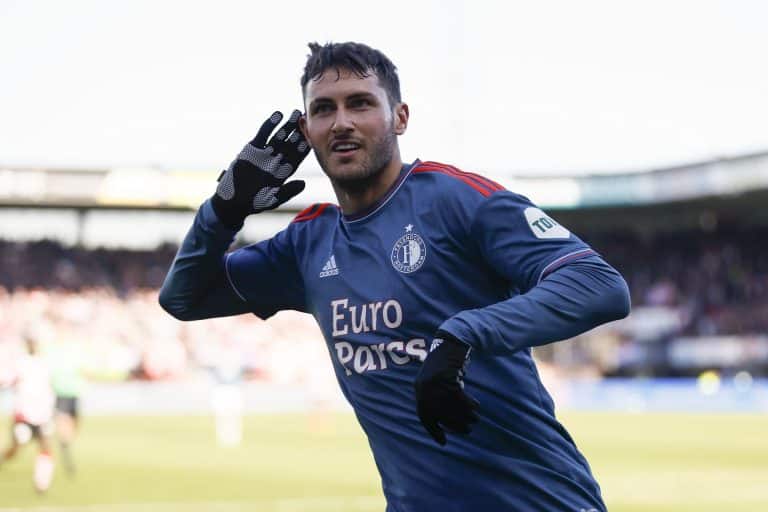 Santiago Gim&eacute;nez: El androide mexicano, los 13 clubes de Europa a los que les ha marcado