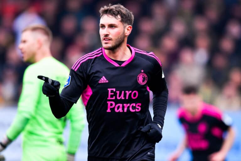 Santiago Gim&eacute;nez: Los goles que necesita para ser campe&oacute;n goleador en la Eredivisie