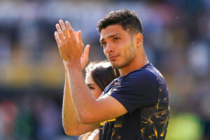 Ra&uacute;l Jim&eacute;nez saldr&iacute;a de los Wolves