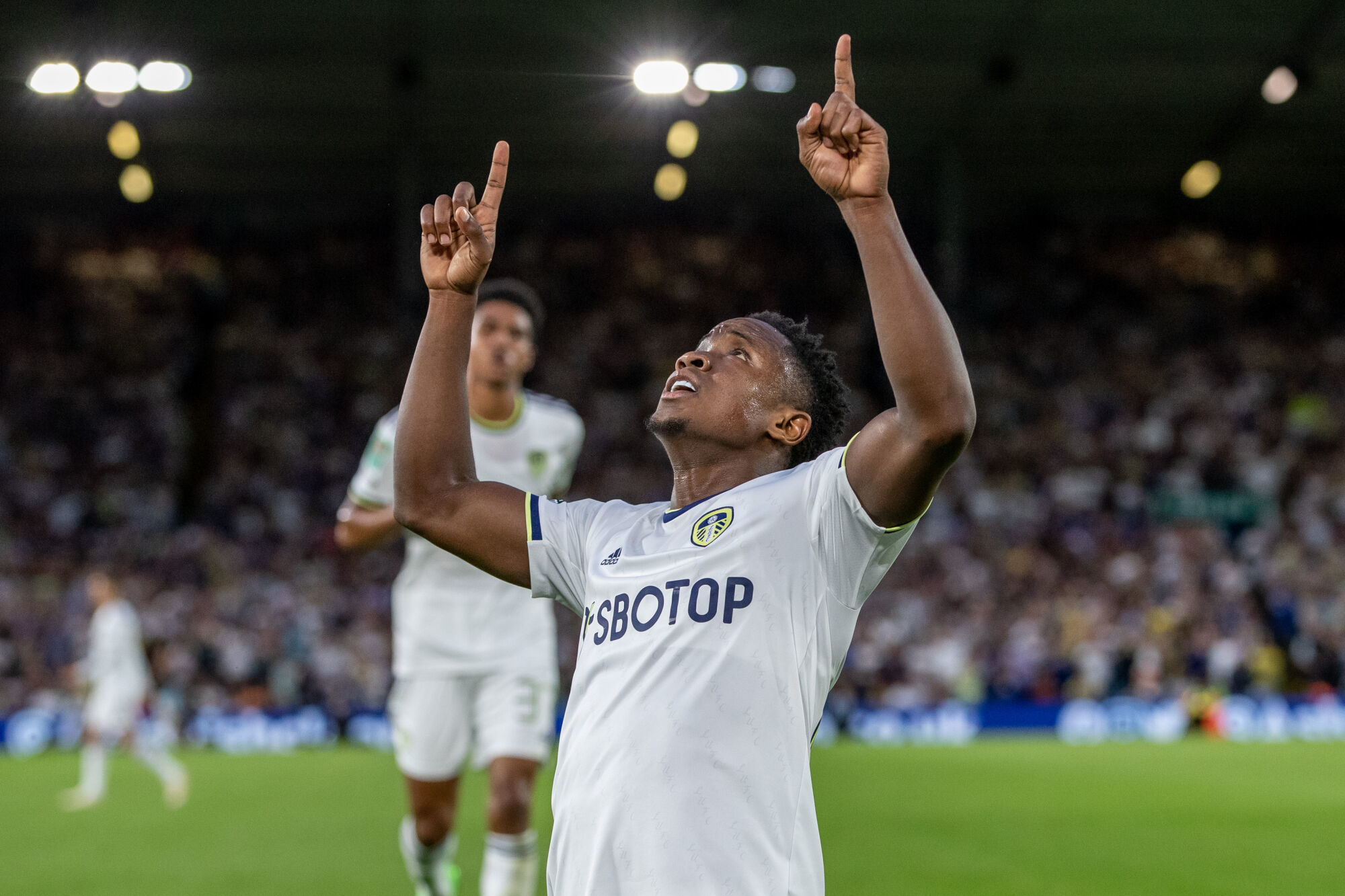 luis sinisterra leeds