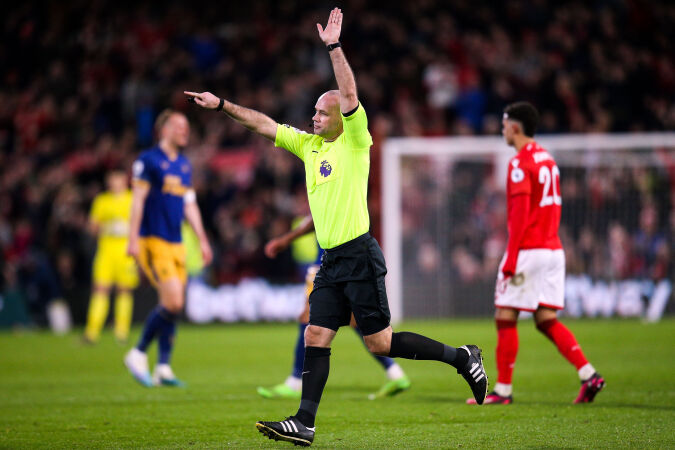 &iquest;Qui&eacute;n es Paul Tierney, el &aacute;rbitro de la final de la FA Cup 2023?