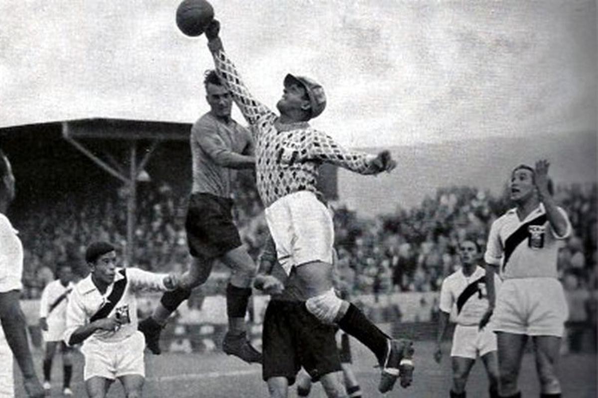 Mejores jugadores en la historia de Per&uacute;, Mejores jugadores de Per&uacute;, Per&uacute;, Selecci&oacute;n Peruana, Selecci&oacute;n de Per&uacute;, Te&oacute;filo Cubillas, Claudio Pizarro, Hugo Sotil, Paolo Guerrero, Roberto Palacios