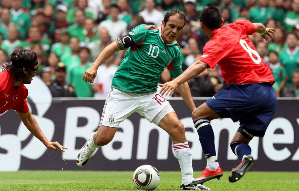 Top5 mejores delanteros mexicanos de la historia - Cuauht&eacute;moc Blanco