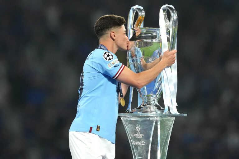 Juli&aacute;n &Aacute;lvarez: El gran reconocimiento que recibi&oacute;