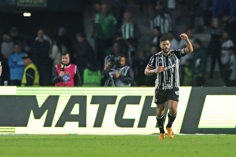 Hulk: Un golazo que lo convierte en algo hist&oacute;rico