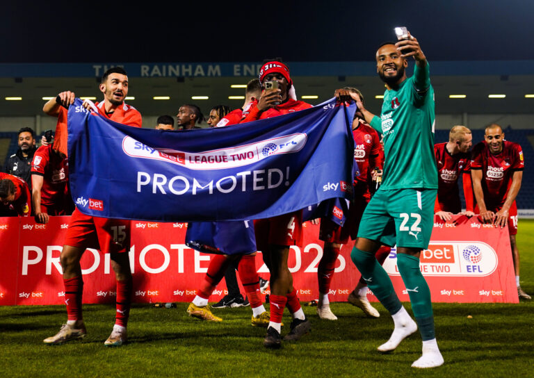 Lawrence Vigouroux, el &uacute;ltimo: los 19 chilenos que han jugado en la Premier League