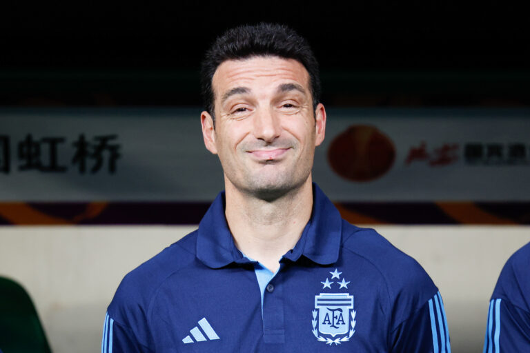 Los 7 entrenadores argentinos que dirigen en selecciones latinoamericanas