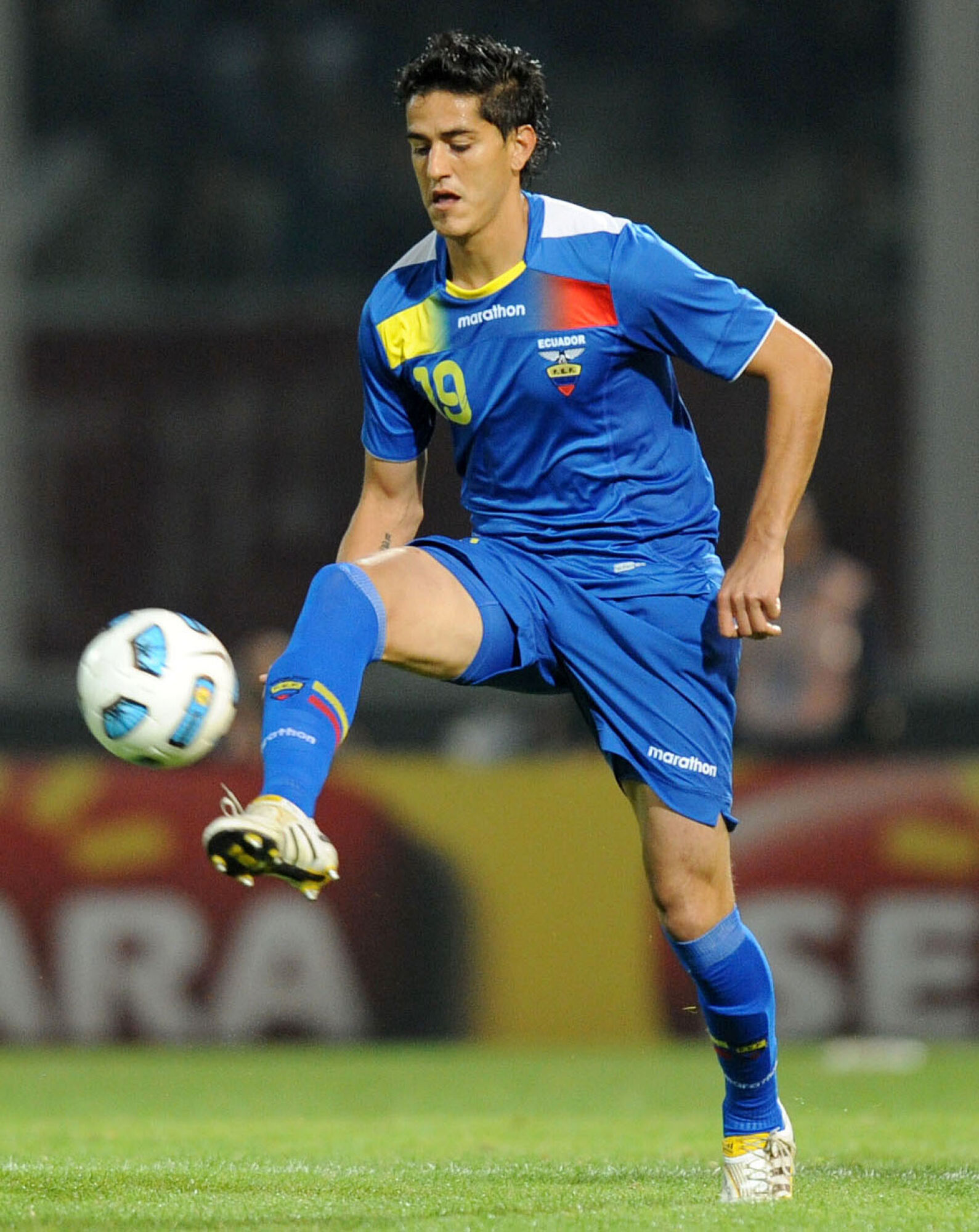 mejores defensas ecuatorianos de la historia, mejores defensas ecuatorianos, mejores defensores de la historia de Ecuador, Selecci&oacute;n de Ecuador, Antonio Valencia, Norberto Ara&uacute;jo, Vicente Lecaro, Ulises de la Cruz, Iv&aacute;n Hurtado