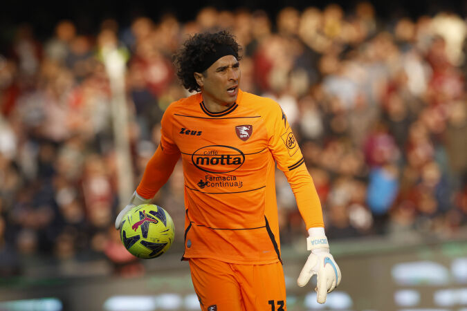El nuevo contrato de &lsquo;Memo&rsquo; Ochoa con la Salernitana: extensi&oacute;n y salario