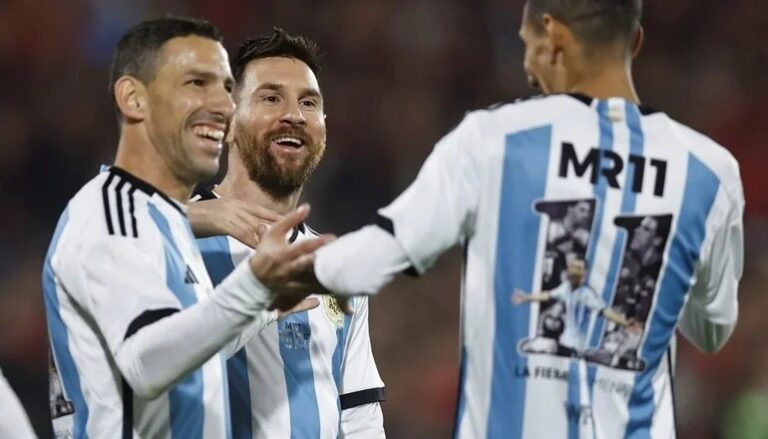 Messi, Scaloni, Maradona y m&aacute;s: La mejor despedida de Maxi Rodr&iacute;guez