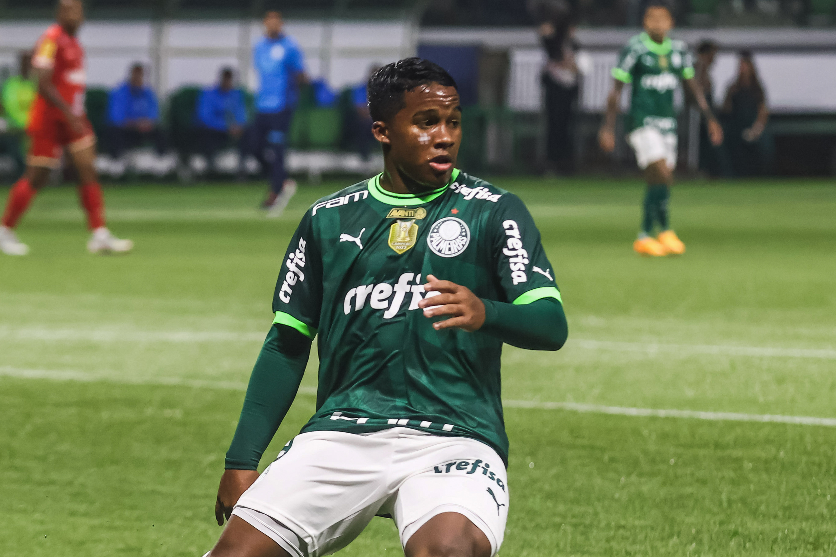 Vitor Roque o Endrick