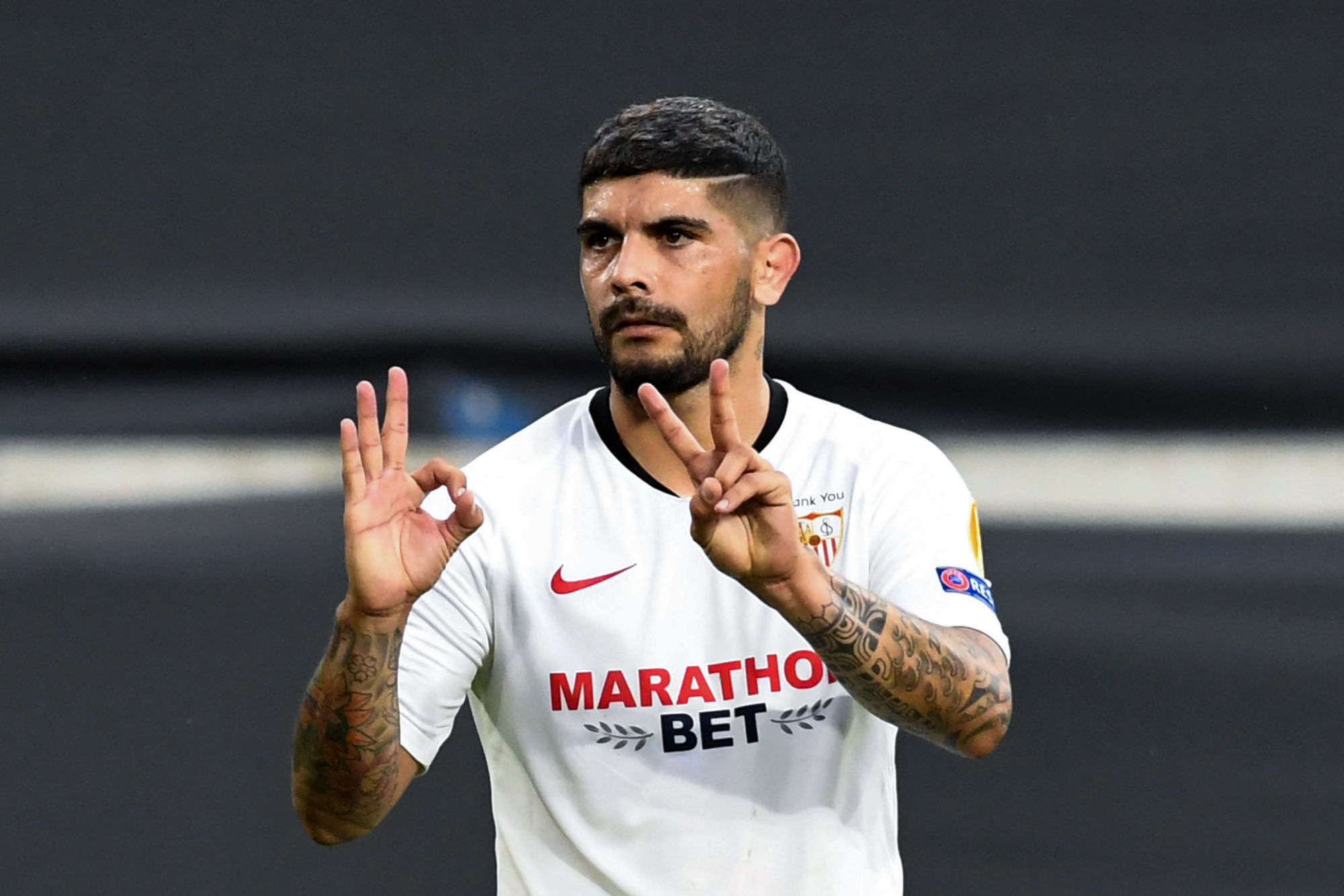 Éver Banega