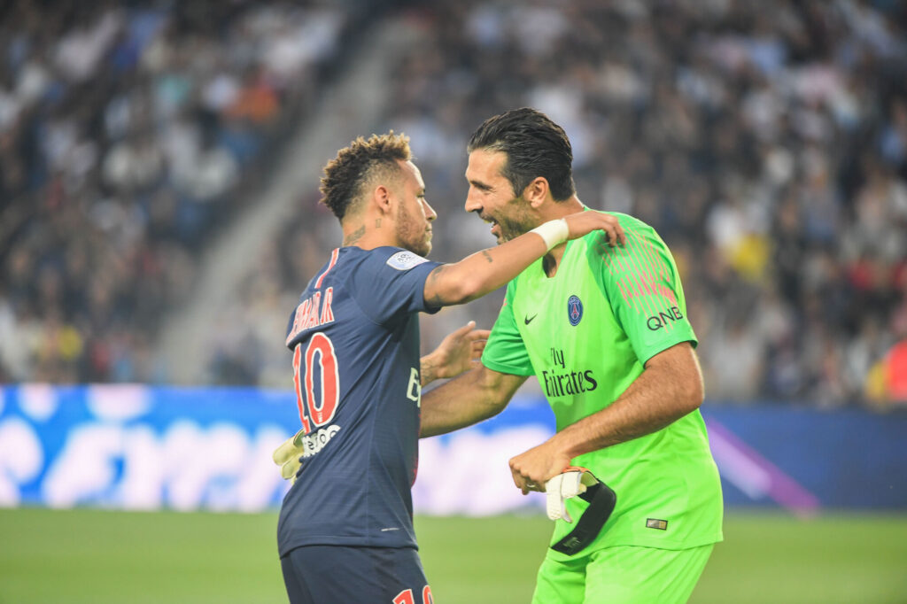 latinos buffon
