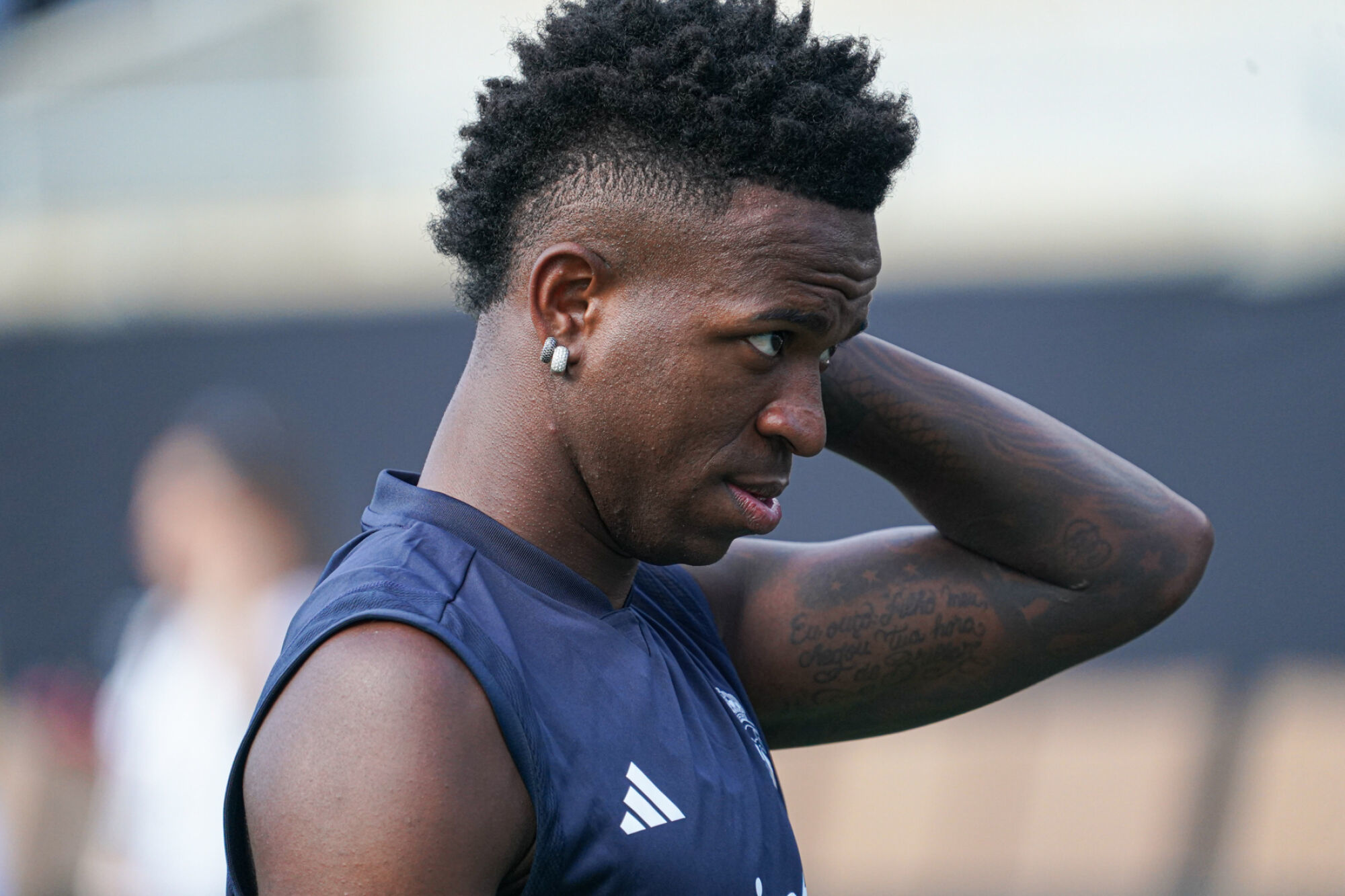 por qu&eacute; no juega vinicius