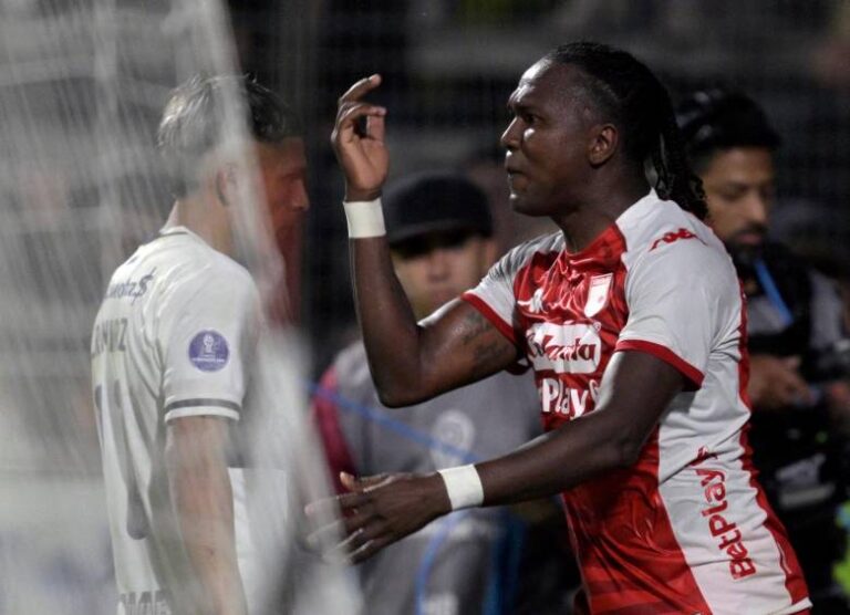 Santa Fe: &iquest;Por qu&eacute; no juega Hugo Rodallega hoy vs Millonarios?