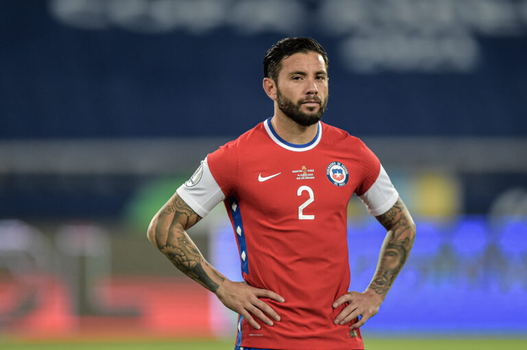 Selecci&oacute;n de Chile: &iquest;por qu&eacute; no juega Eugenio Mena hoy vs Uruguay?