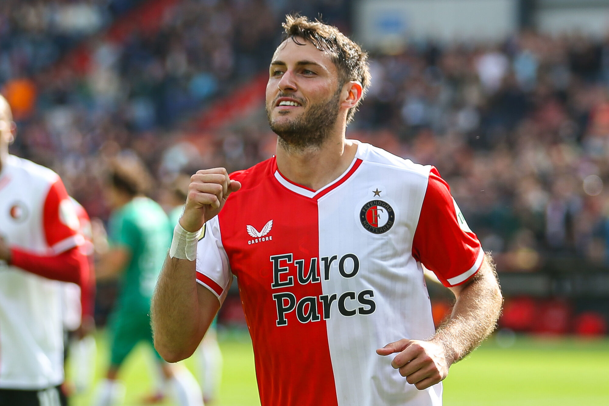 en-que-a&ntilde;o-gano-champions-feyenoord-equipo-santiago-gimenez