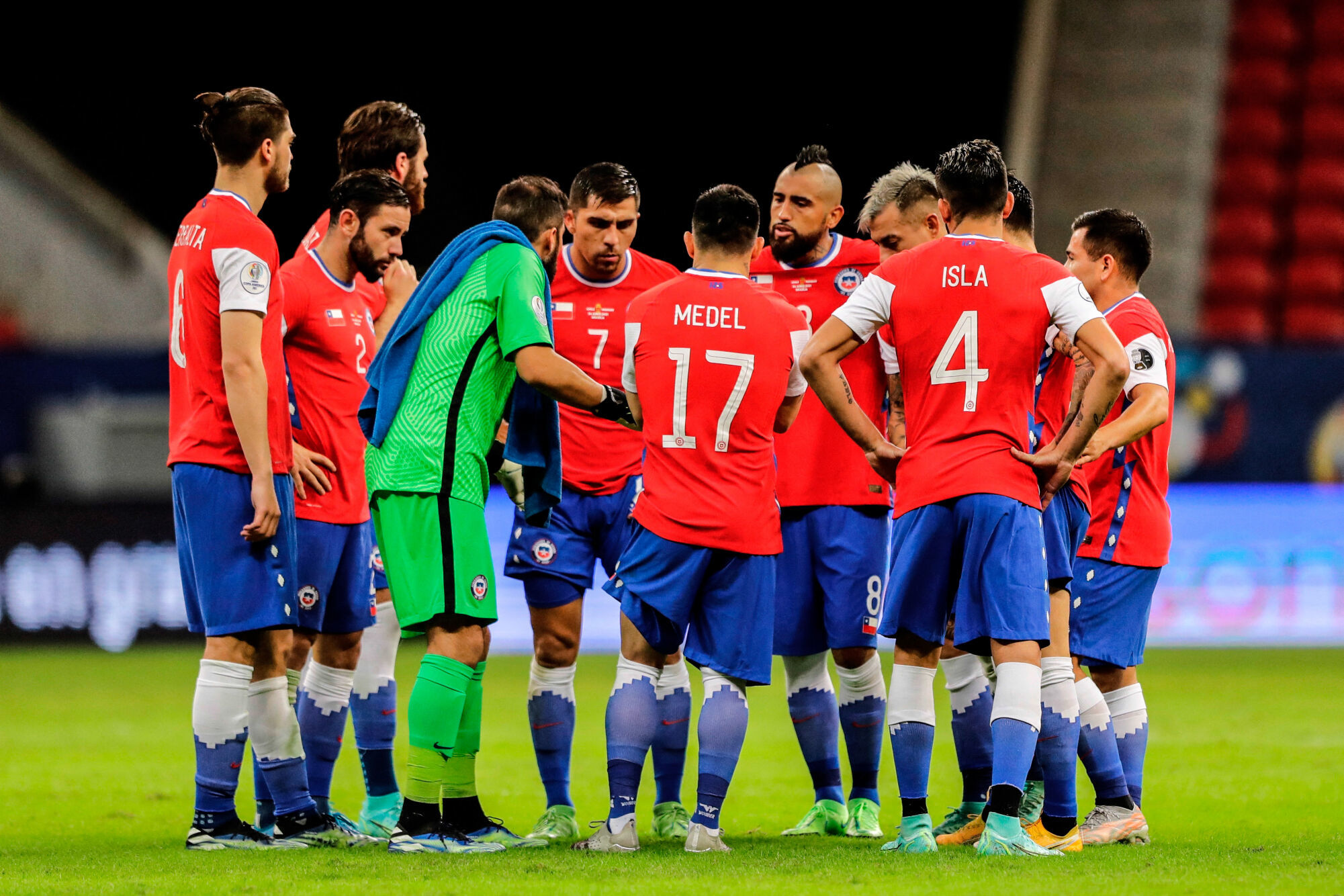 selecci&oacute;n chilena uruguay alineaci&oacute;n