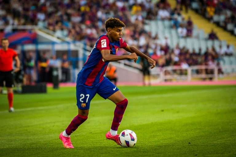 EA Sports FC: &iquest;Por qu&eacute; no est&aacute; Lamine Yamal en el FIFA 24?