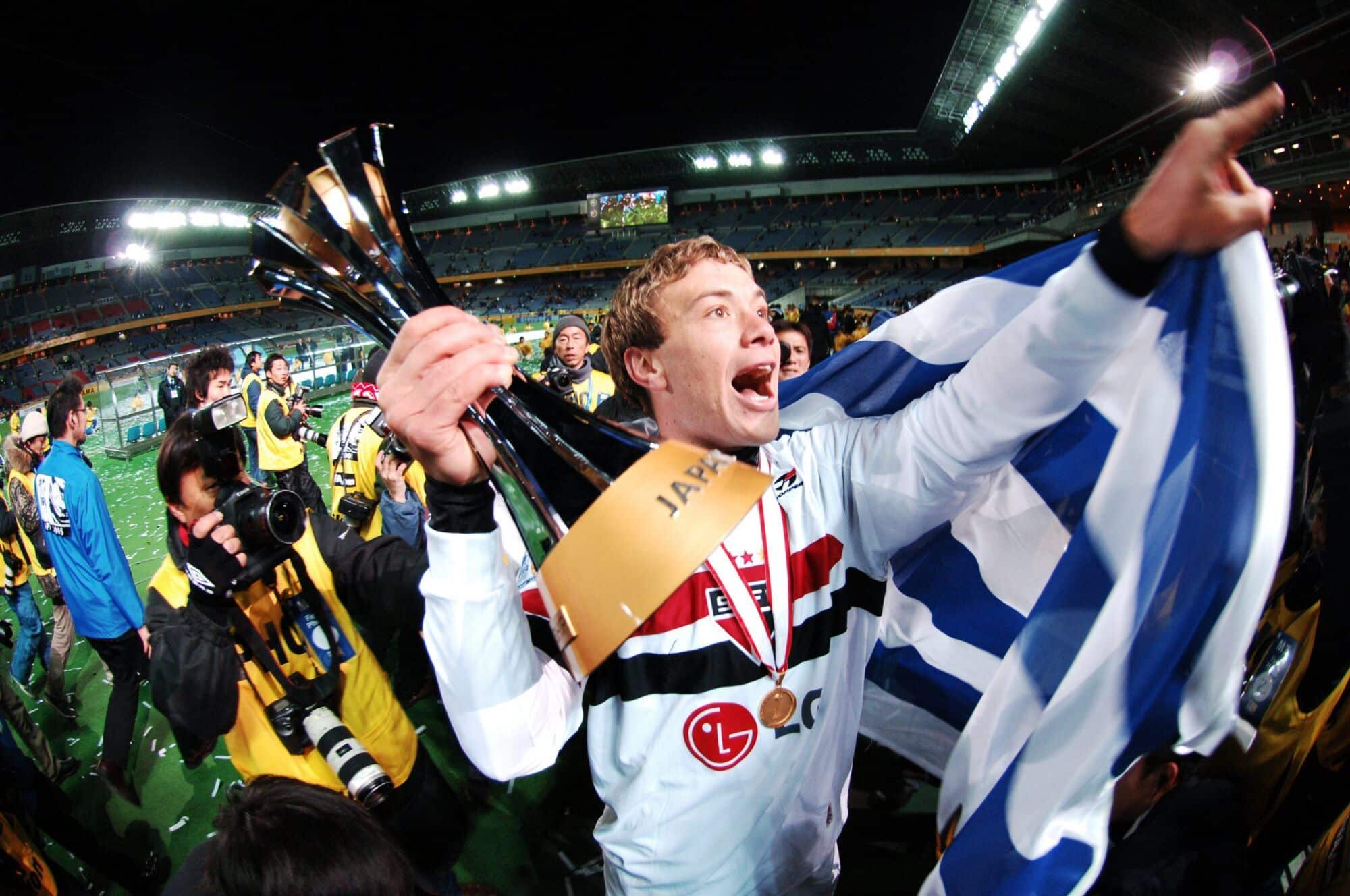 Sao Paulo: Un hincha le rob&oacute; el celular a Diego Lugano, &iacute;dolo del Tricolor; Copa do Brasil, Sao Paulo, Diego Lugano, Brasileirao, Brasil, Uruguay