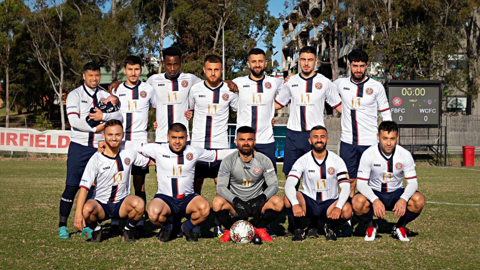 Emanuel Ponce, Bulls, Division 2, Australia, Chile, Selección Chilena