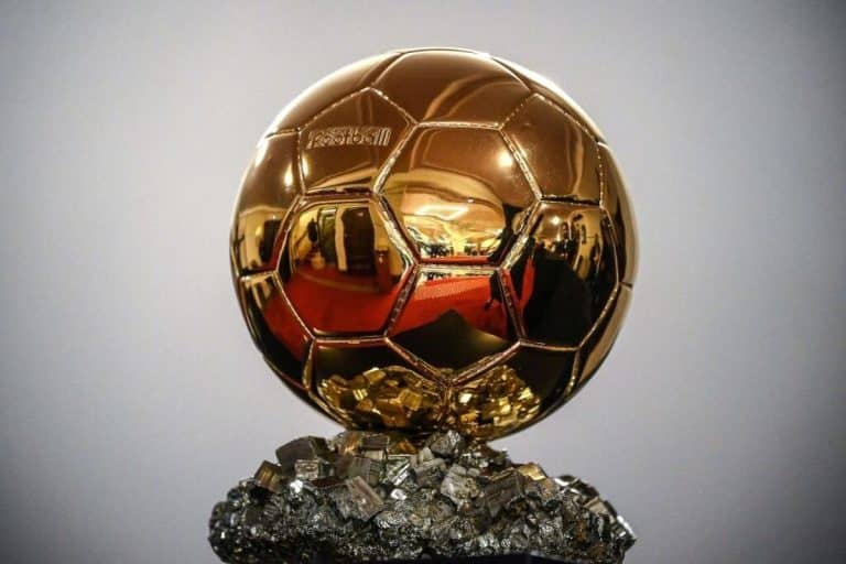 &iquest;Por qu&eacute; no se entreg&oacute; el Bal&oacute;n de Oro en 2020?