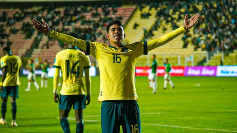 ¿Quién es Kendry Páez, la joya de Ecuador que fichó por el Chelsea?