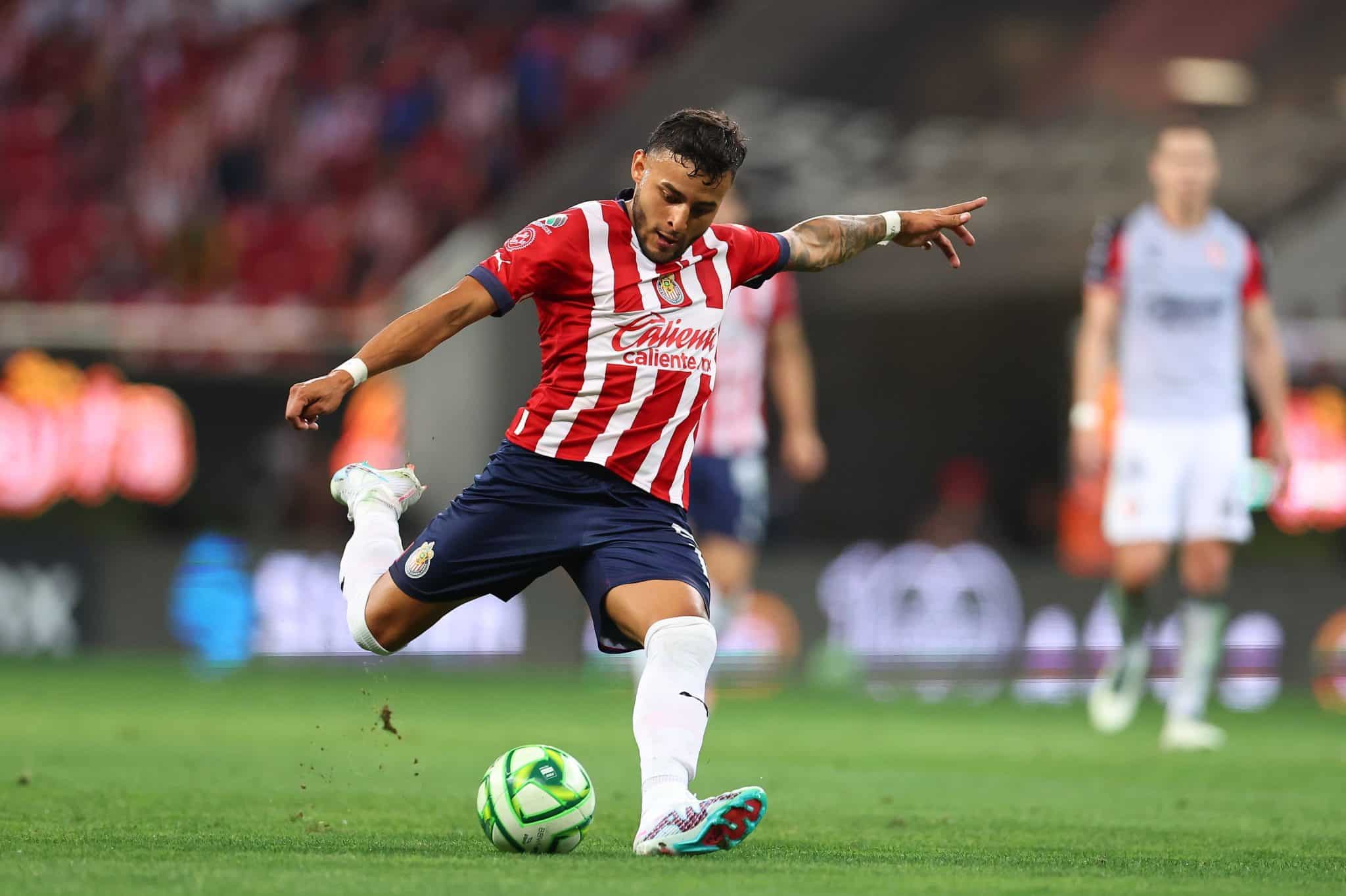 &iquest;Por qu&eacute; no juega Alexis Vega el "Cl&aacute;sico Tapat&iacute;o" entre Chivas y Atlas?