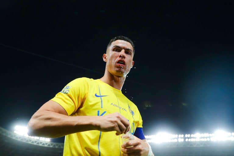 Cristiano Ronaldo le dio like y COMENT&Oacute; posteo de periodista fan&aacute;tico del Real Madrid que CRITIC&Oacute; Bal&oacute;n de Oro de Messi