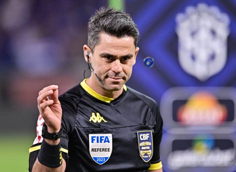 Qui&eacute;n es Flavio de Souza, el &aacute;rbitro del Venezuela vs Chile por la cuarta fecha de las Eliminatorias al Mundial 2026