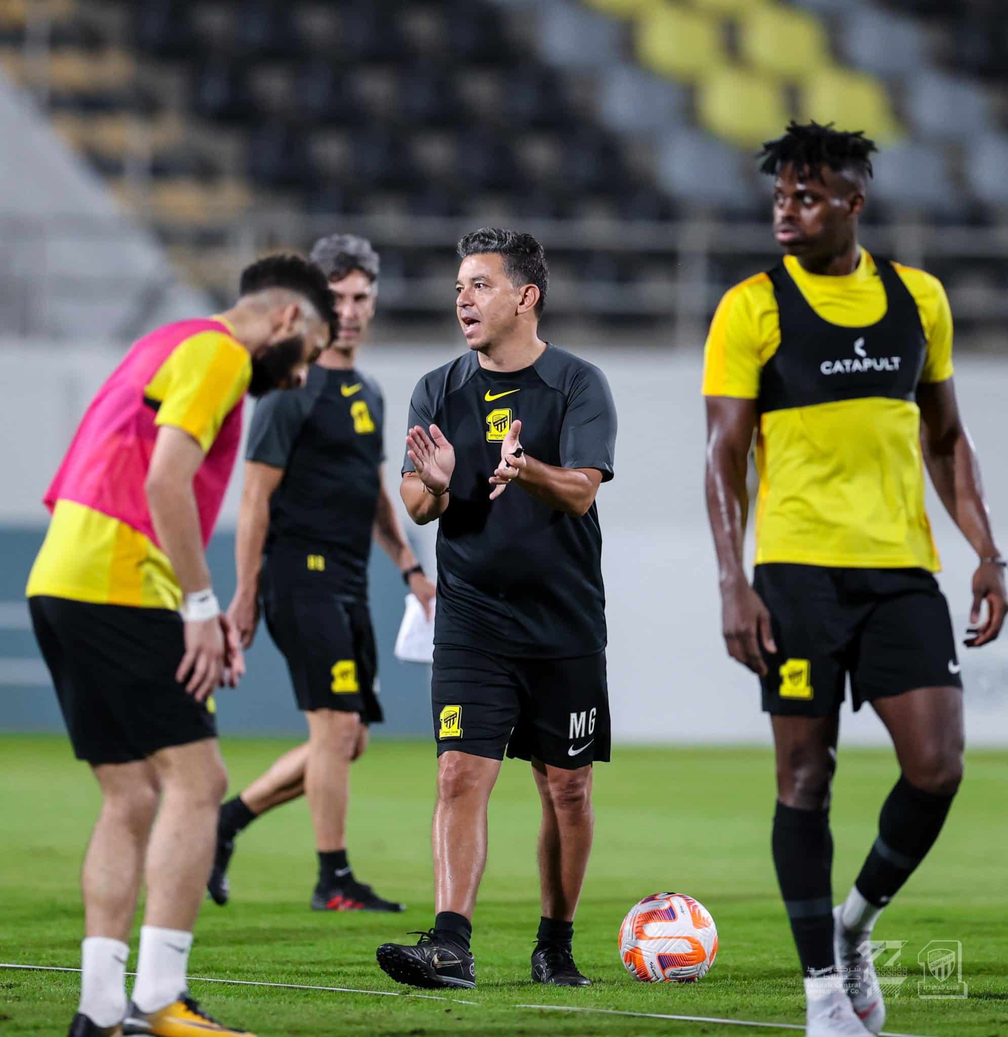 &iquest;Cu&aacute;ntos entrenadores latinos dirigen en la liga de Arabia Saudita?