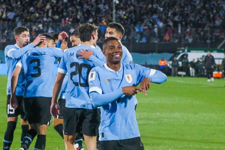 Qu&eacute; jugadores de Uruguay se pierden el partido contra Bolivia por acumulaci&oacute;n de tarjetas amarillas