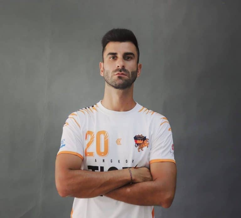 Alexis Ramos, el goleador argentino que &ldquo;rugi&oacute;&rdquo; en el f&uacute;tbol camboyano