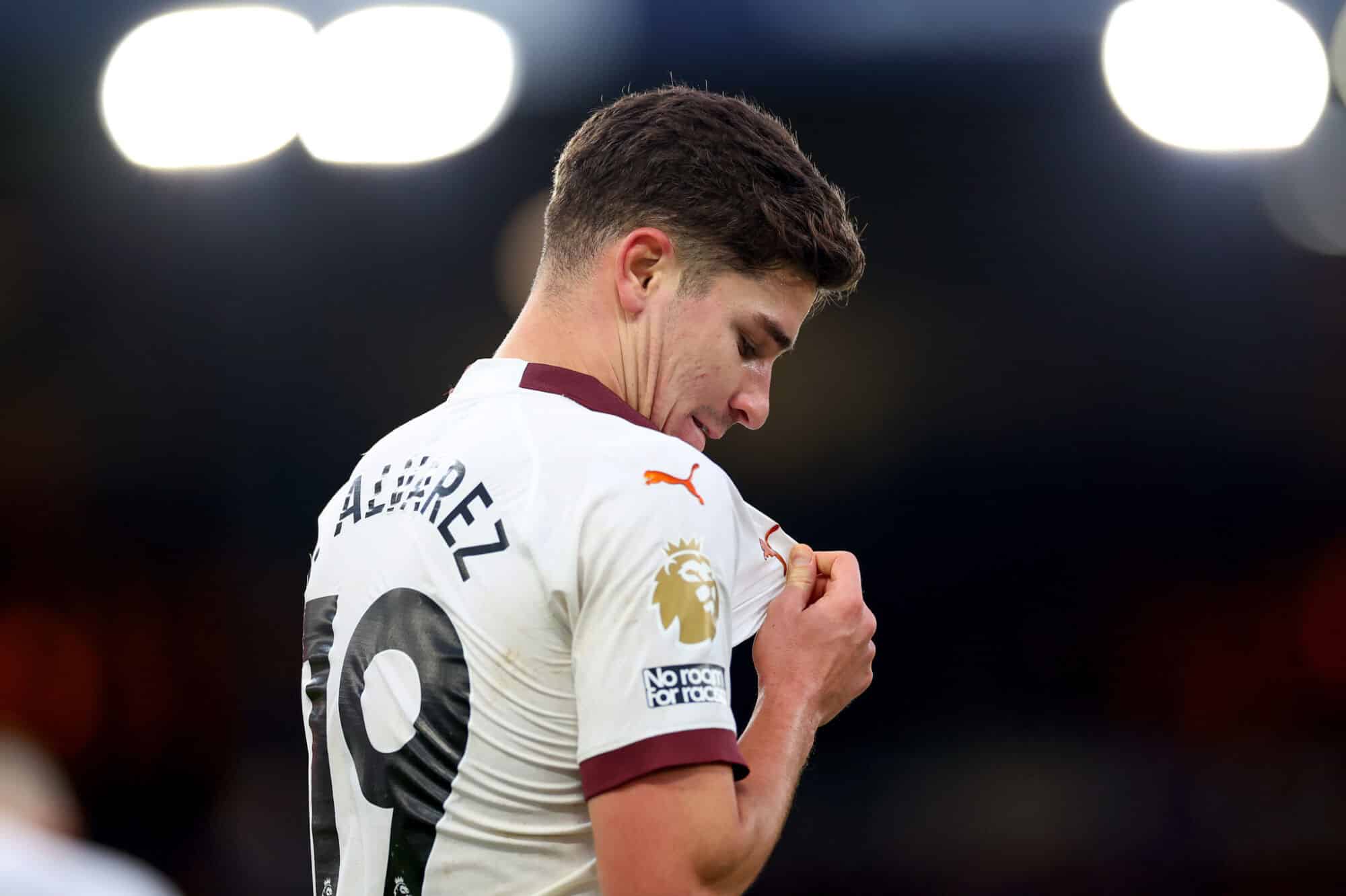 Juli&aacute;n &Aacute;lvarez 