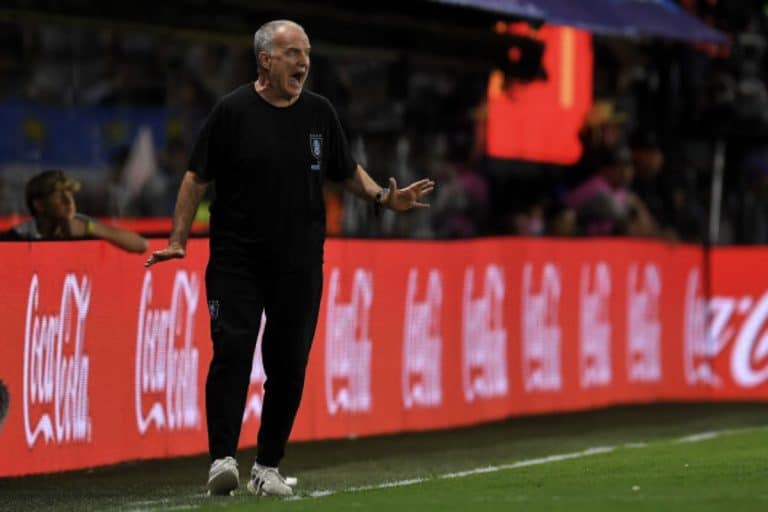 &iquest;Cu&aacute;l es la agenda de Marcelo Bielsa en 2024?