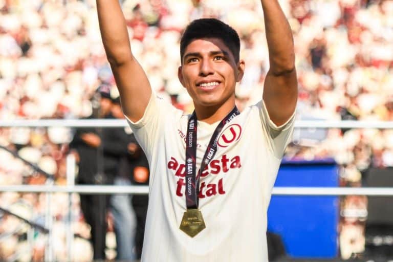 El motivo por el que Piero Quispe eligi&oacute; PUMAS antes de clubes ESPA&Ntilde;A y REINO UNIDO