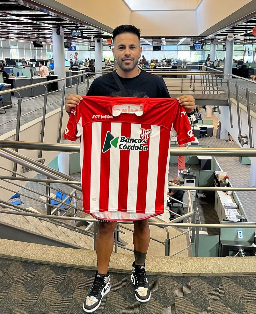 Diego Nadaya, el cordob&eacute;s que deslumbr&oacute; las canchas de Vanuatu