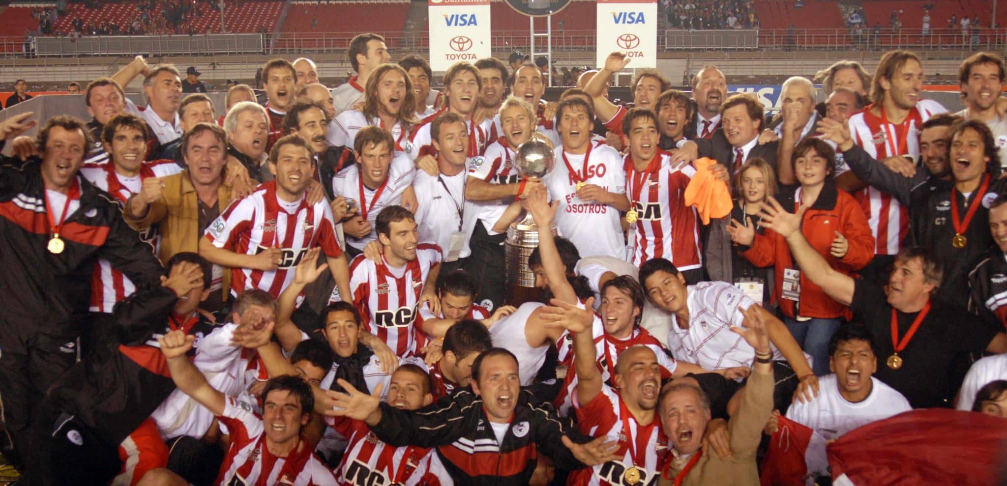 Estudiantes celebrando la Copa Libertadores en 2009