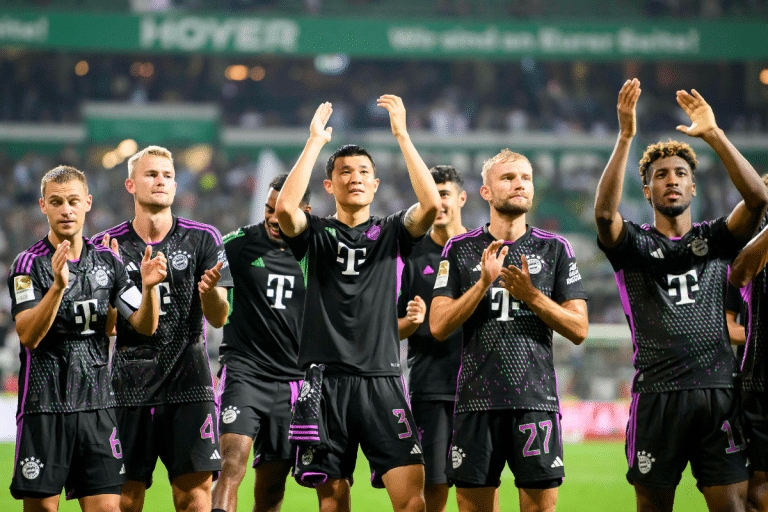 Arsenal y Manchester United RIVALIZAN con PSG por un excompa&ntilde;ero de Paulo Dybala y estrella del Bayern Munich